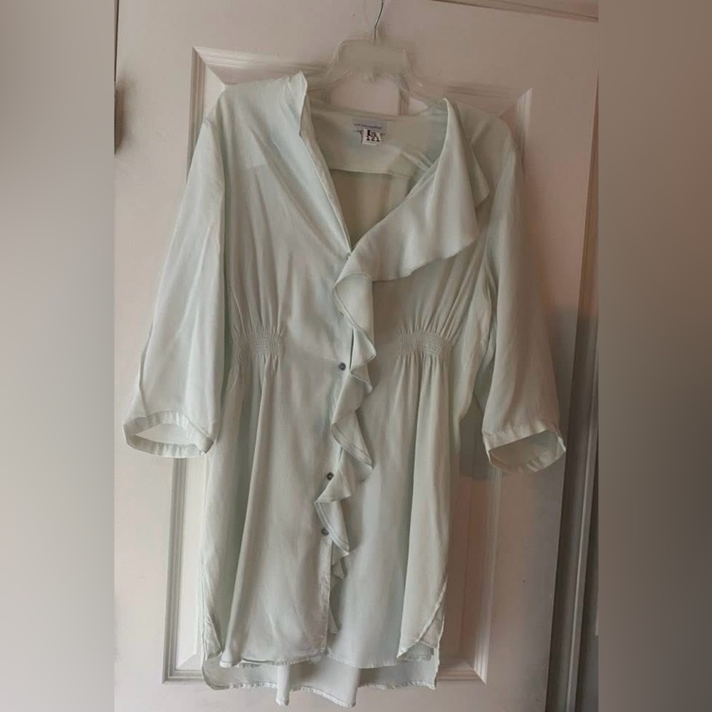 Women’s Soft Surroundings Silky Light Green Dress..size large